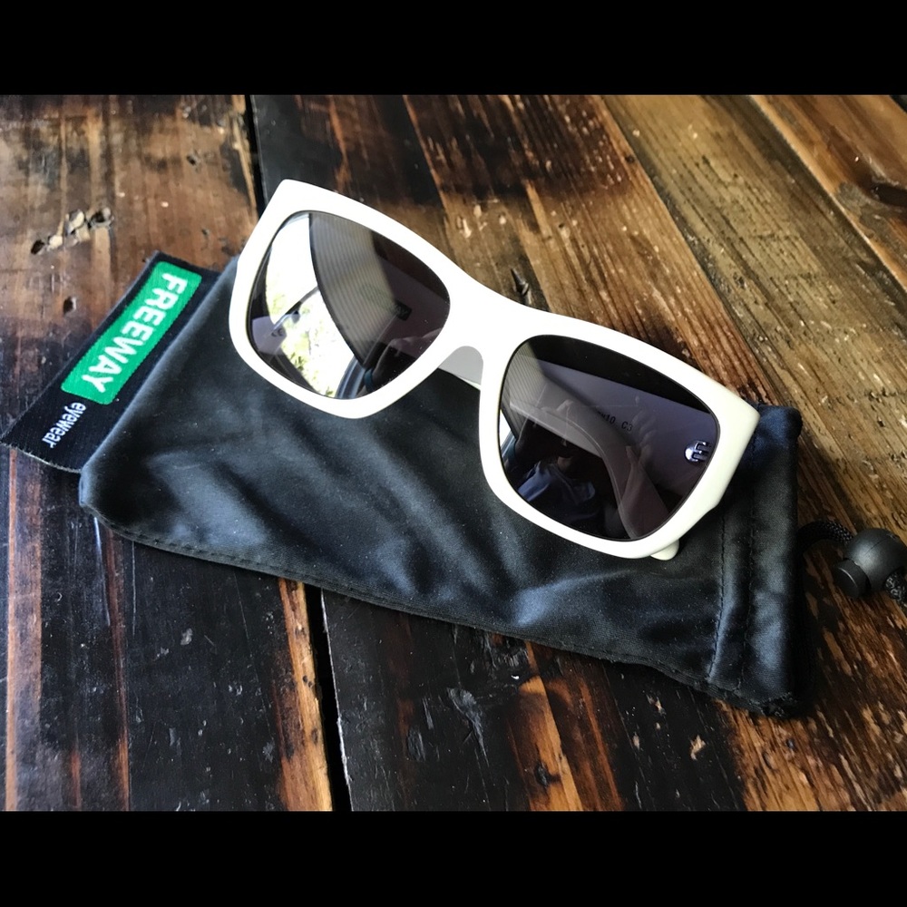 Men’s Freeway sunglasses